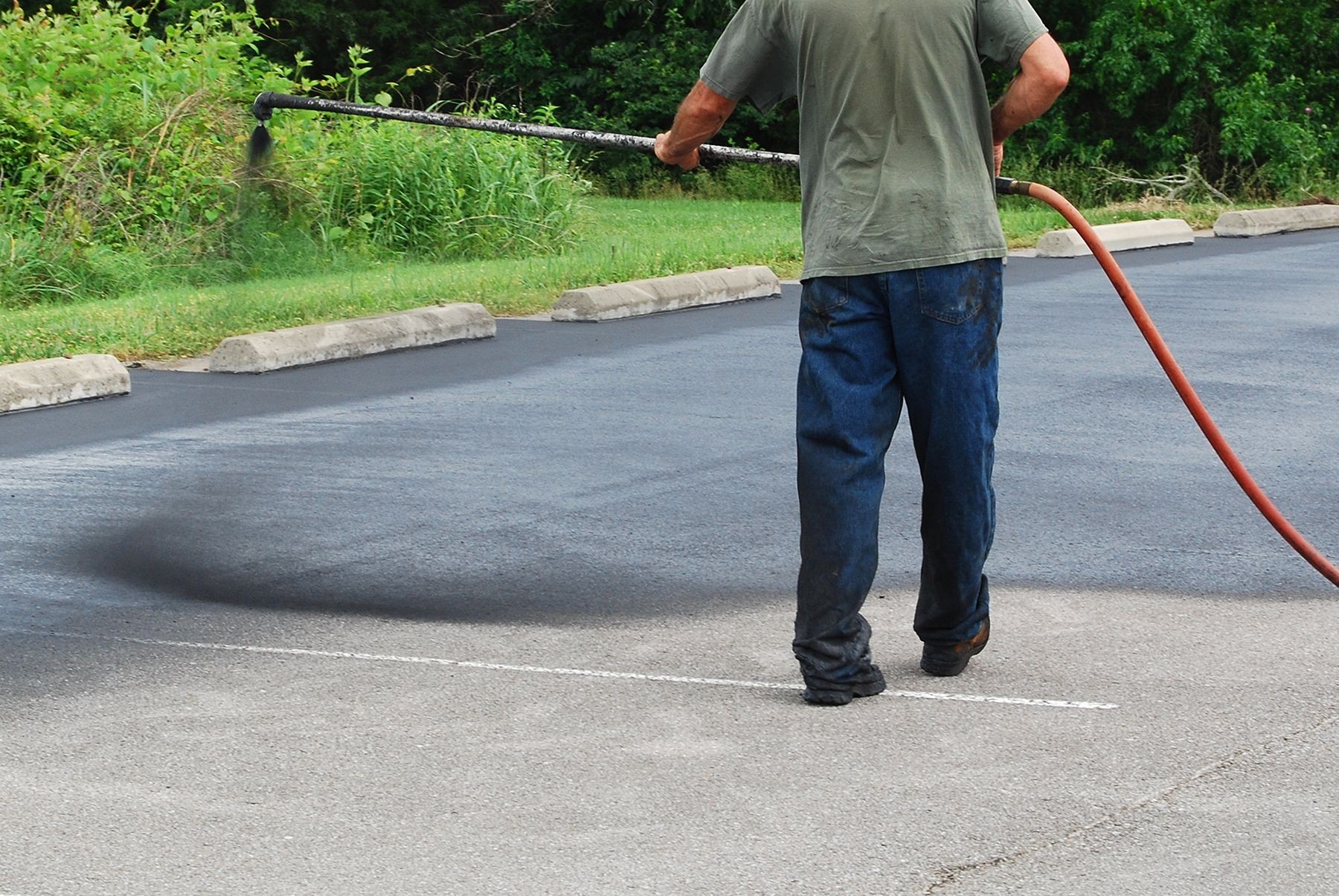 Asphalt Sealcoating
